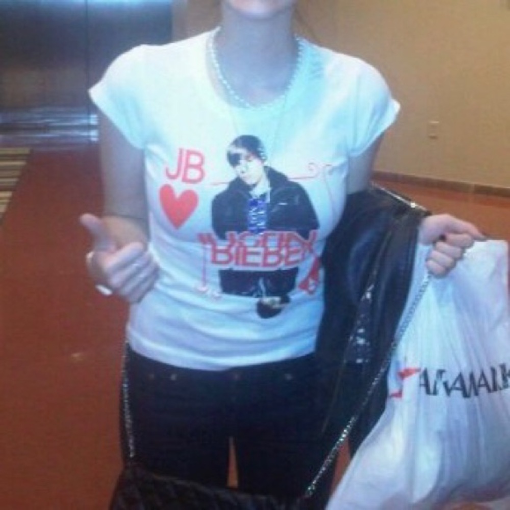 ISO Justin Bieber merch shirt 2010 My World Tour